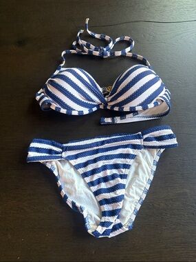 Victoria's Secret Navy and White Trim Bikini Top